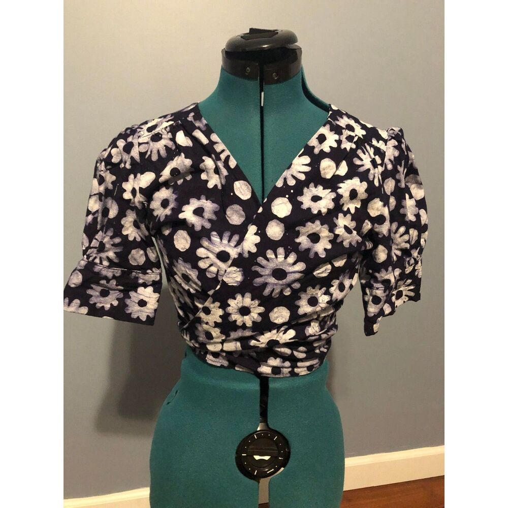 Indego Africa Blue Floral Printed Wrap Top, size M